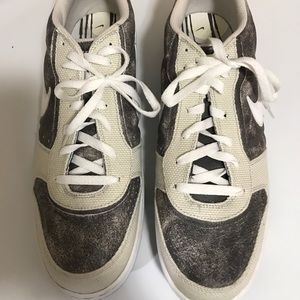 Old School Nike Sneakers, size 13